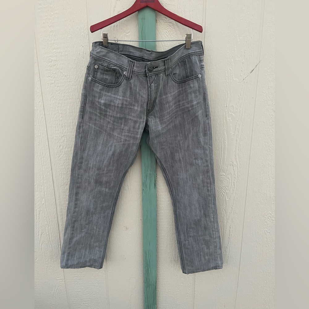 *Hemmed Shorter* Men’s 511 Levi’s Jeans 33x28 Inseam